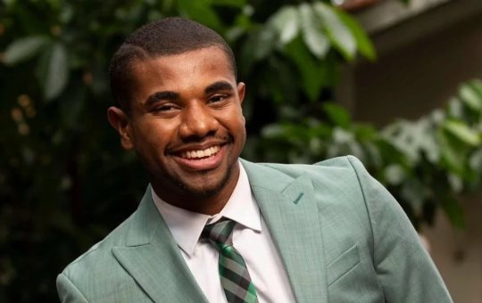 Davi Brito compartilha mensagem contra racismo no Dia da Consciência Negra