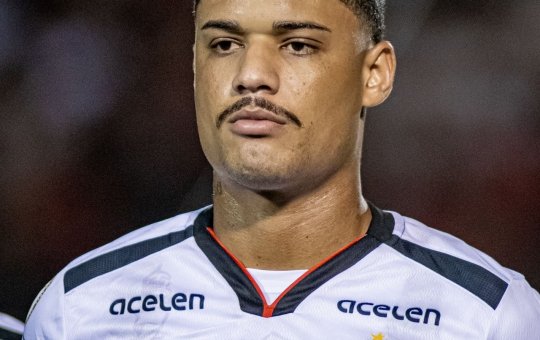 Vitória vence importante jogo contra Criciúma