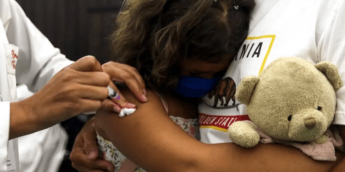 Prefeitura de Teixeira de Freitas emite alerta após morte de bebê por coqueluche