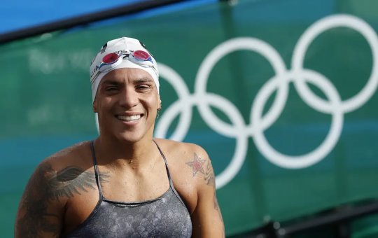 Ana Marcela conquista seu sétimo título no Circuito Mundial de águas abertas