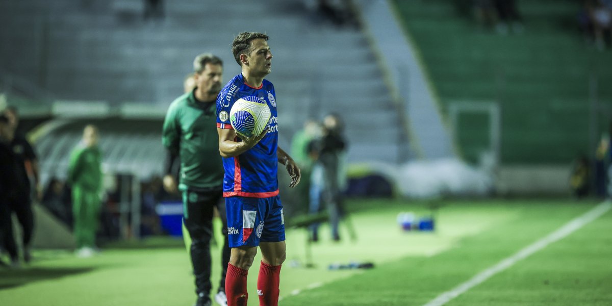Bahia consegue reverter punição de Árias em multa e lateral estará disponível para duelo contra Athletico Paranaense