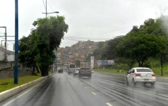 Chuvas: Codesal alerta para riscos de deslizamentos de terra e alagamentos; confira