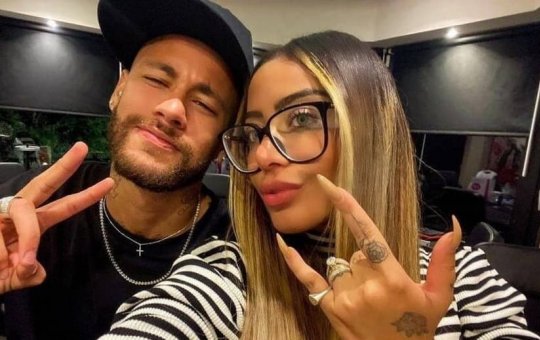 Pai de Neymar comenta fortuna do filho e diz que filha da mais trabalho que o jogador