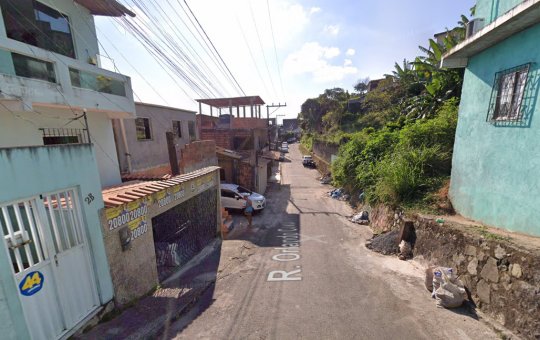 Casa desaba em Plataforma na manhã desta quarta-feira (27)