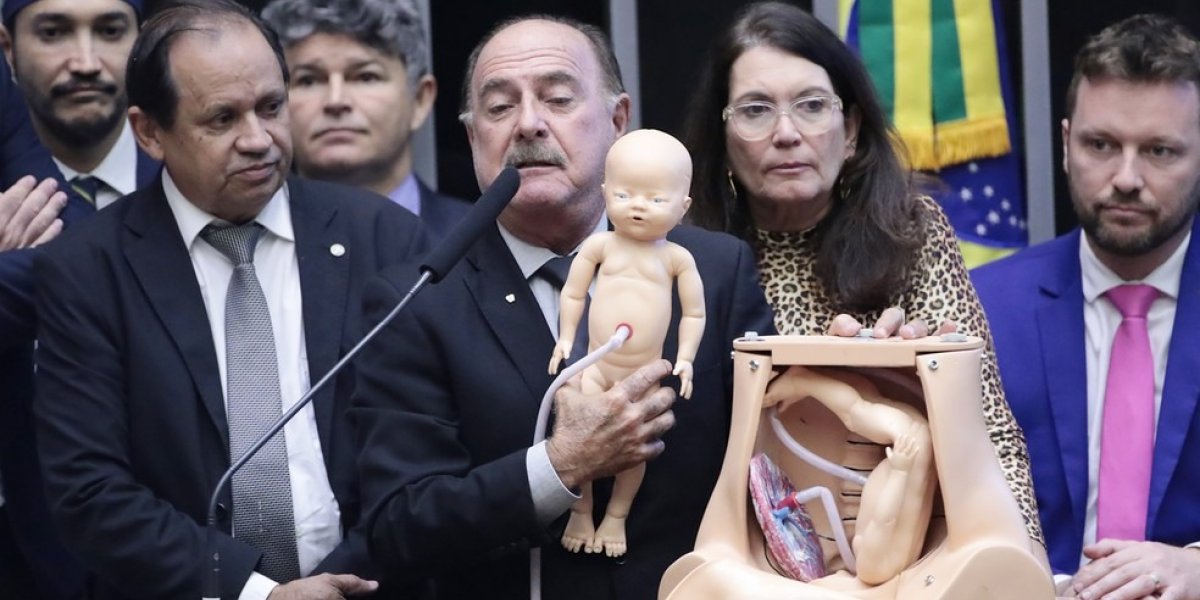 PEC que proíbe aborto no Brasil pode ser votada pela Câmara dos Deputados