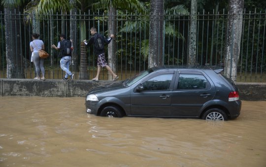 Prefeitura de Salvador anuncia unidades para acolhimento para vítimas da chuva