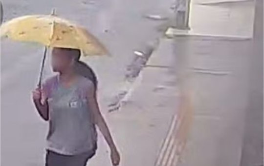 Buscas por adolescente que caiu em bueiro durante as chuvas continuam nesta quinta-feira (28)