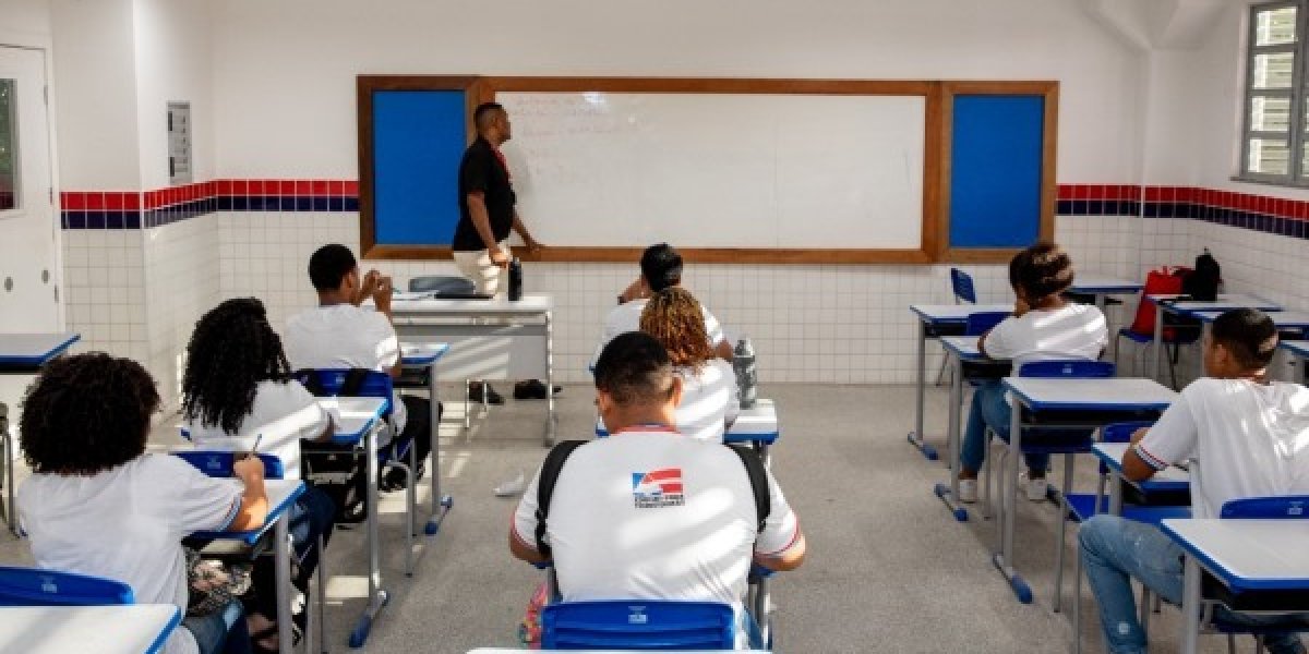 Educação: Período para renovação de matrícula da rede estadual termina nesta sexta (29)