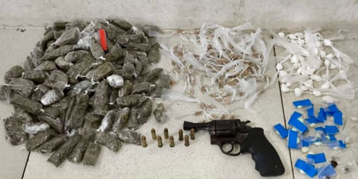 PM apreende adolescente com drogas e arma de fogo em Vitória da Conquista
