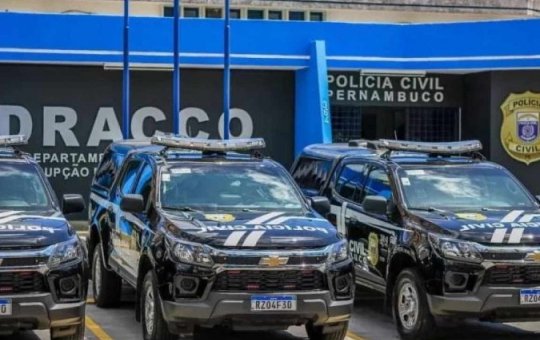 Suspeito é flagrado roubando celular dentro de prédio da Polícia Civil