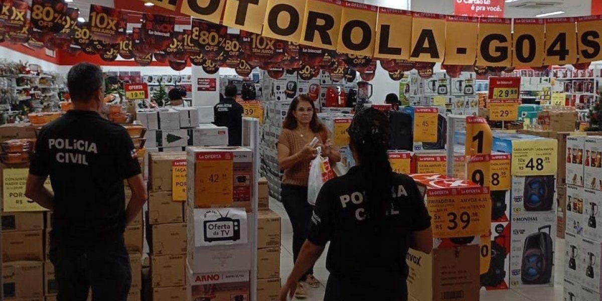 Centros comerciais são fiscalizados durante 'Operação Black Friday'