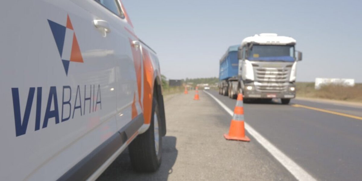 VIABAHIA realiza obra de requalificação de asfalto na BR-324 neste sábado (30)