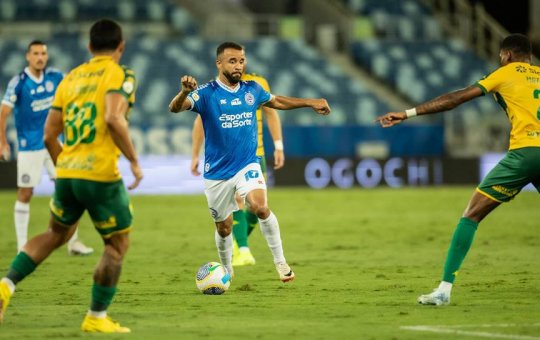 Bahia vence Cuiabá e avança para a 7ª posição