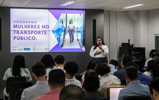 Prefeitura de Salvador promove encontro para ampliar participação feminina no transporte público