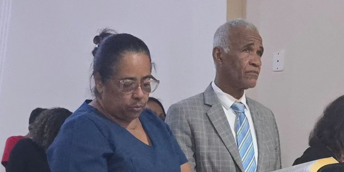 Esposa do deputado pastor Isidório é recebida com festa após cirurgia