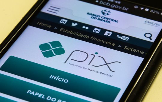 Transações via pix bate recorde de valores transferidos em um dia