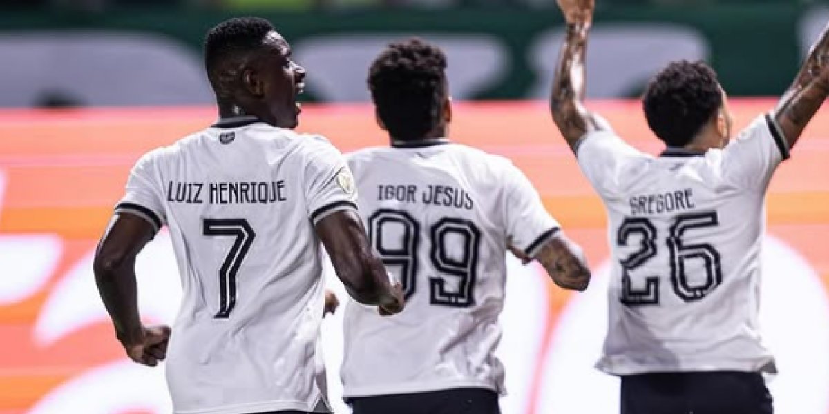 Mulher é presa após tentar extorquir R$ 20 mil de atacante do Botafogo