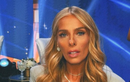 Adriane Galisteu se pronuncia sobre série da Netflix sobre Ayrton Senna 'história também me pertence'