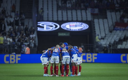 Bahia é goleado pelo Corinthians em duelo direto por vaga na Libertadores