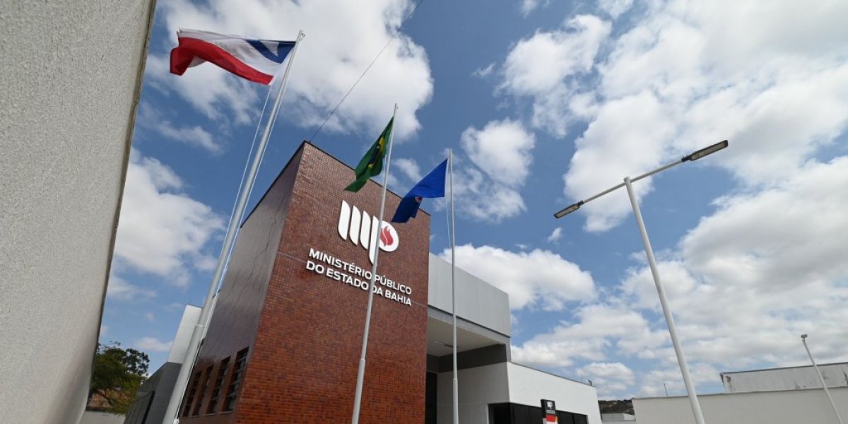 Organizadores de Batalha do Naipe são presos por exposição infantil