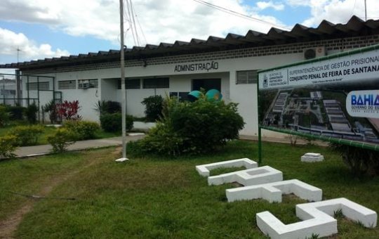 Diretor do presídio de Feira de Santana é acusado de agredir advogado