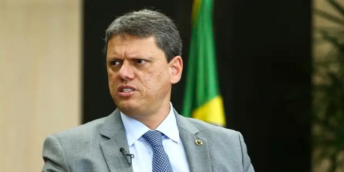 Governador de São Paulo diz que estava errado sobre câmeras de policiais