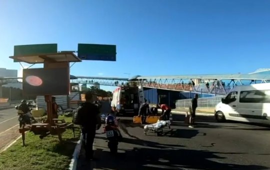 Acidente envolvendo motos deixa trânsito engarrafado no Acesso Norte