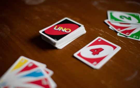 Justiça mantém demissão por justa causa de funcionário que jogava UNO no trabalho