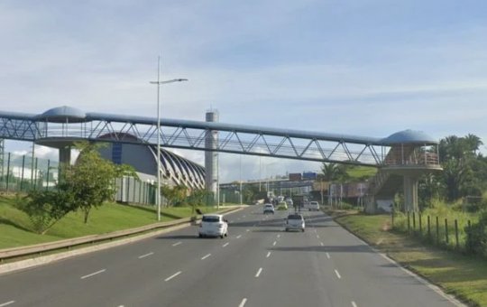 Acidente na Av. Paralela deixa dois mortos neste domingo (8)