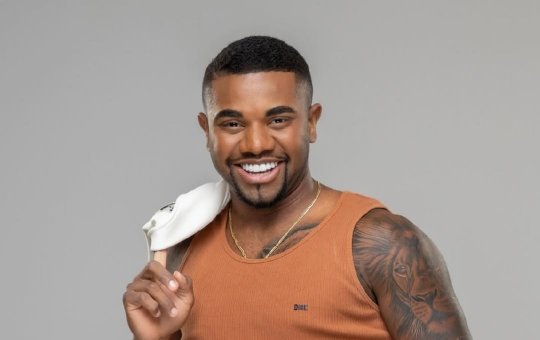 Davi Brito responde a críticas de vizinhos sobre som alto: 'Devo nada a ninguém'