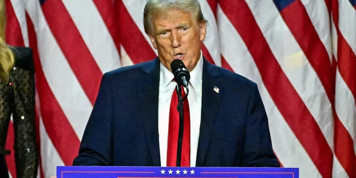 Durante entrevista, Trump afirma que pretende deportar todos os imigrantes ilegais dos EUA até o fim do seu mandato