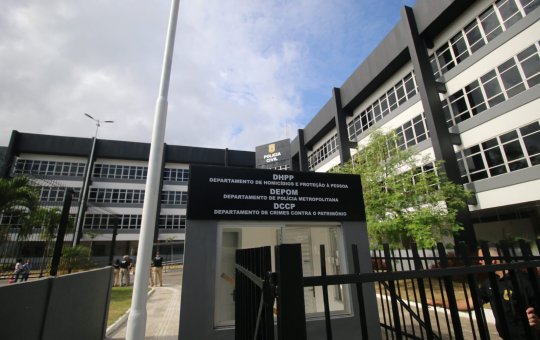 Policial suspeito de matar adolescente na Garibaldi se entrega à Justiça