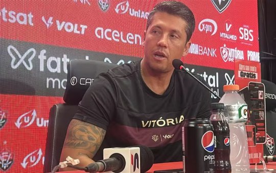 Thiago Carpini faz avaliação do campeonato do Vitória: "Objetivos alcançados"
