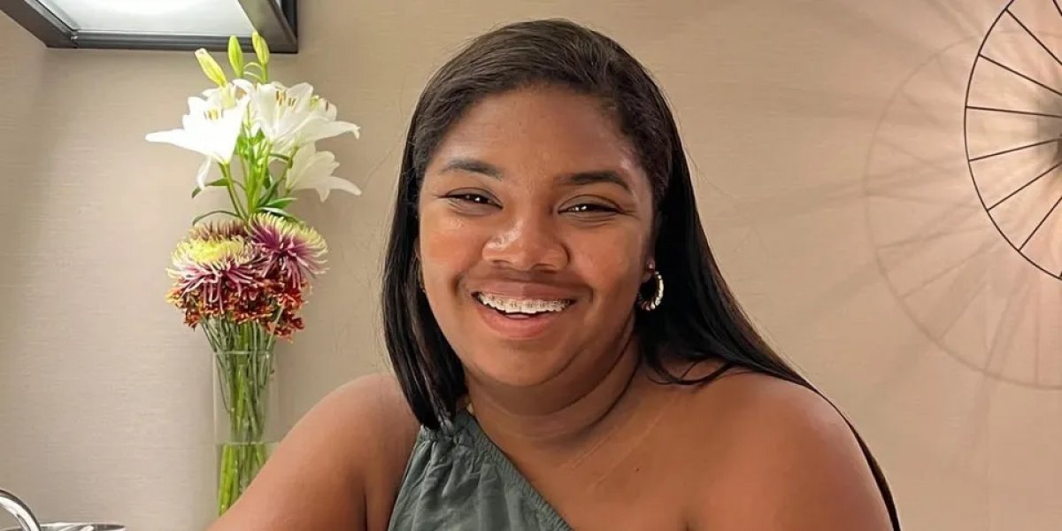 Raquel Brito compartilha transformação corporal após procedimento estético