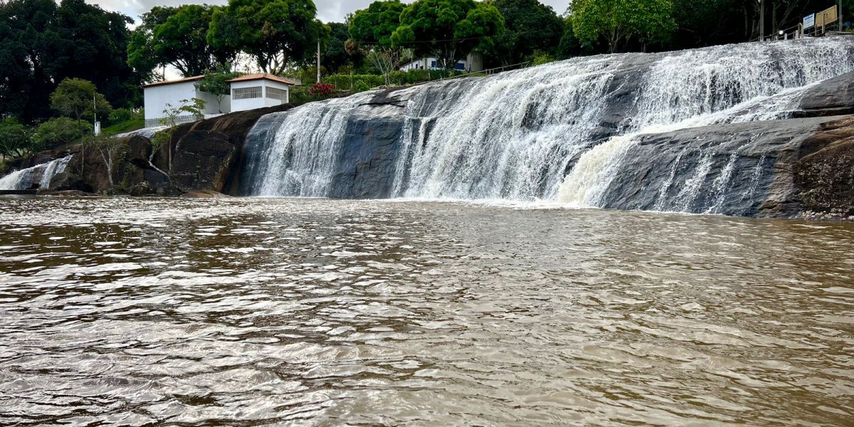 Após 10 anos, as águas do Rio Jiquiriçá voltam a lavar a alma dos baianos