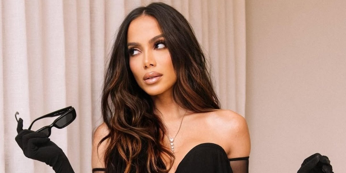 Anitta passa por procedimento para retirar veia e compartilha momento sob efeito de anestesia