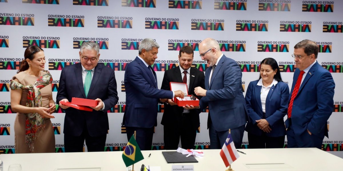 Governo do Estado e CAF assinam contrato de até US$ 150 milhões para construção da ponte Salvador-Itaparica