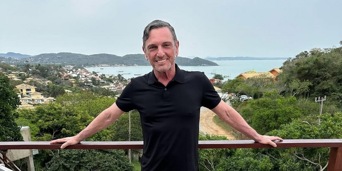 Paulo Miklos, ex-vocalista do Titãs, é internado em UTI