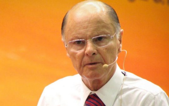 Edir Macedo entra com ação contra Netflix por documentário da plataforma