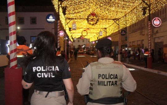 Polícia reforça a segurança do Centro Histórico de Salvador durante o natal