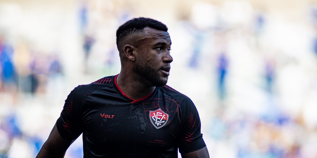 Thiago Carpini indica saída de volante do São Paulo
