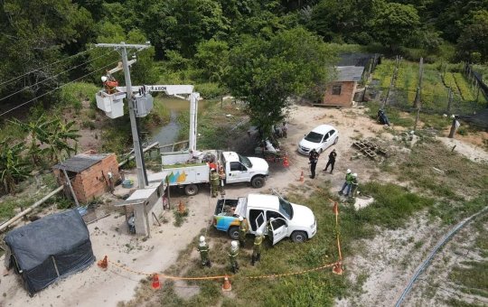 Três pessoas foram presas por utilizar "gato" de energia no Extremo-Sul da Bahia