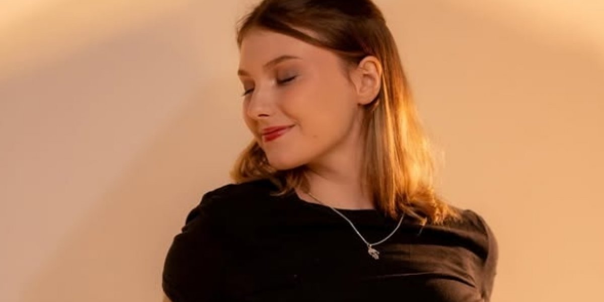 Isabel Veloso comenta sobre expectativa de parto após gravidez de risco