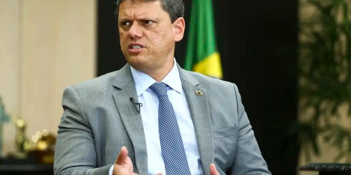 Tarcísio fala de reeleição em São Paulo e de Bolsonaro como caminho para a presidência em 2026