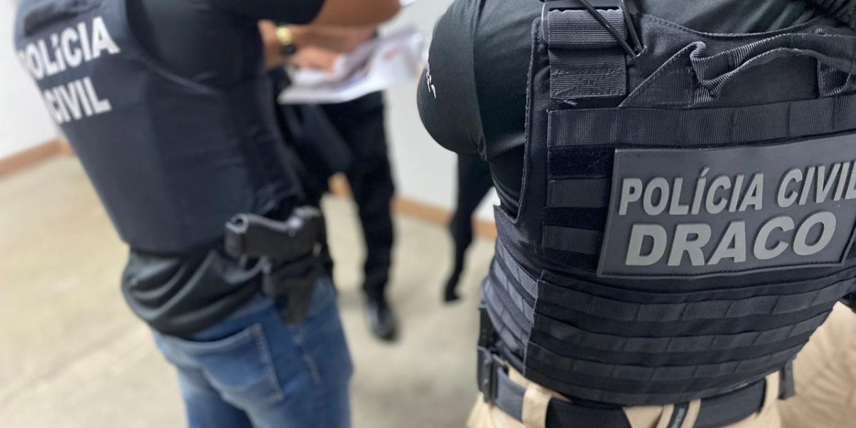 Operação investiga prefeito, secretários e médicos suspeitos de desviar R$ 12 milhões da saúde pública na Bahia