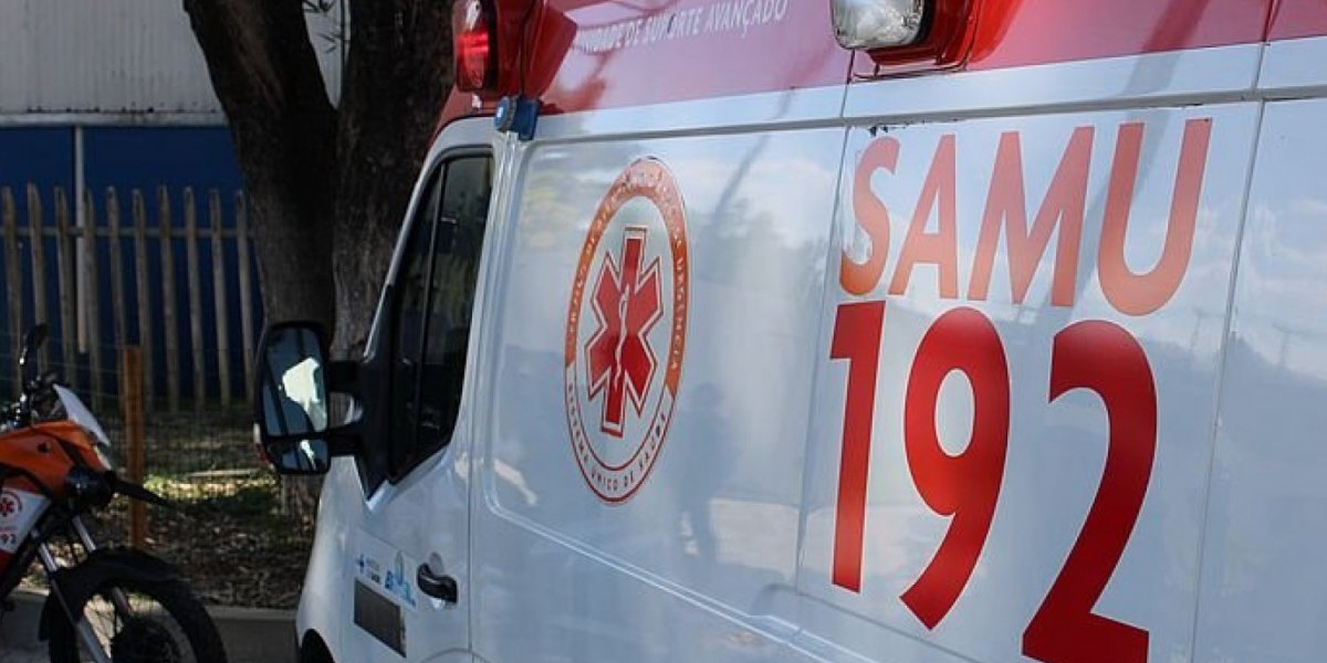 Estudante de 17 anos é atingido com golpe de tesoura por colega em escola de Salvador