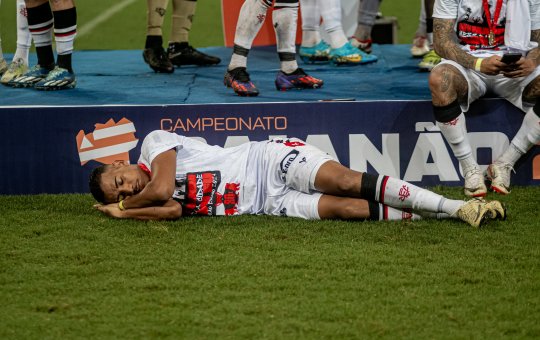 Confira a lista de jogadores que devem deixar o Vitória para a próxima temporada