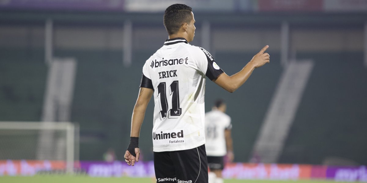 Bahia faz proposta e sai na frente por estrela do Ceará