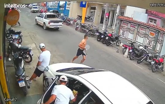 Homem faz reféns em loja de Vitória da Conquista e transmite o momento pelo Instagram