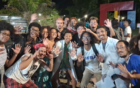 Estudante vence concurso de sósias de Davi Brito e viraliza nas redes sociais